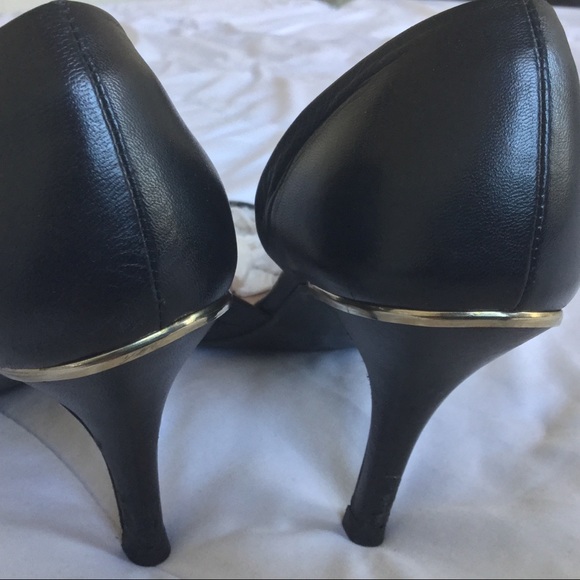 HOLIDAY PICK 💄 Pointy Toe Pump - Picture 3 of 7